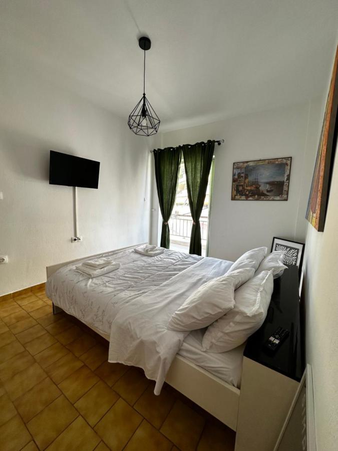 Sunflower Suite Trikala Εξωτερικό φωτογραφία